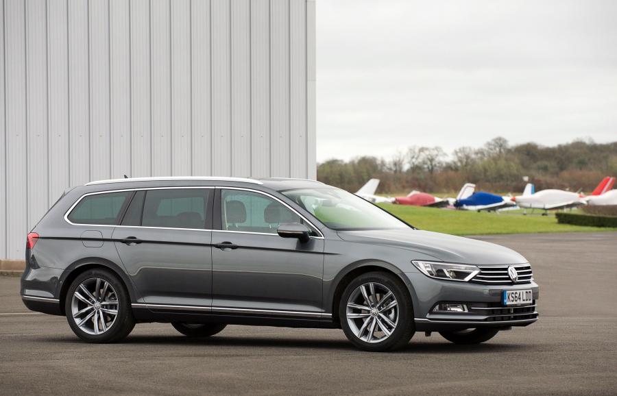  Volkswagen Passat Estate GT 2015 года  (фото 19 из 23)